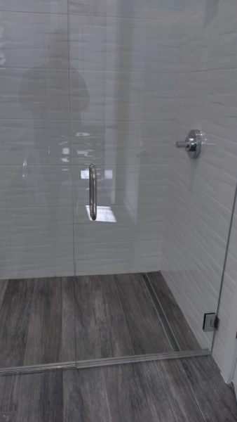 Porcelain Tile Trends For Bathrooms, How To Install Large Tile In Shower Floor