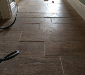 Offsets Matter When Installing Tile, Square Floor Tiles Straight Or Staggered
